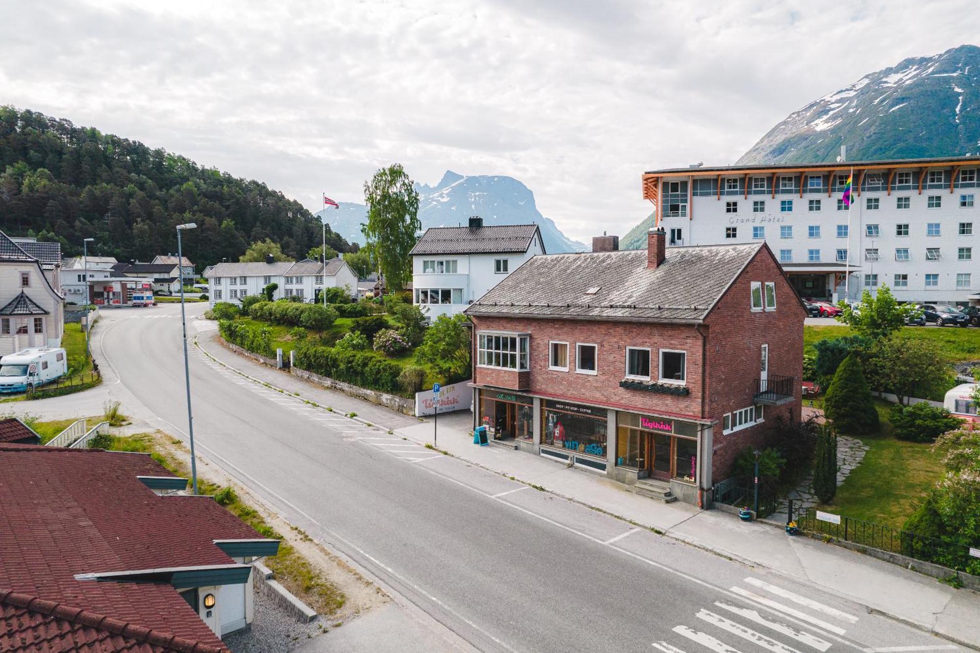 Tiglkak Hostel Åndalsnes Exterior photo